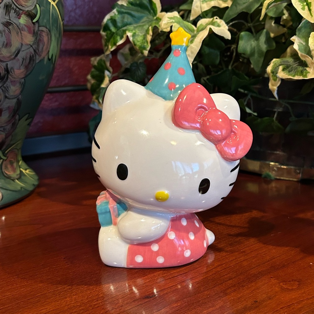 NWOT Blue Sky Clayworks Ceramic Hello Kitty Birthday Figurine